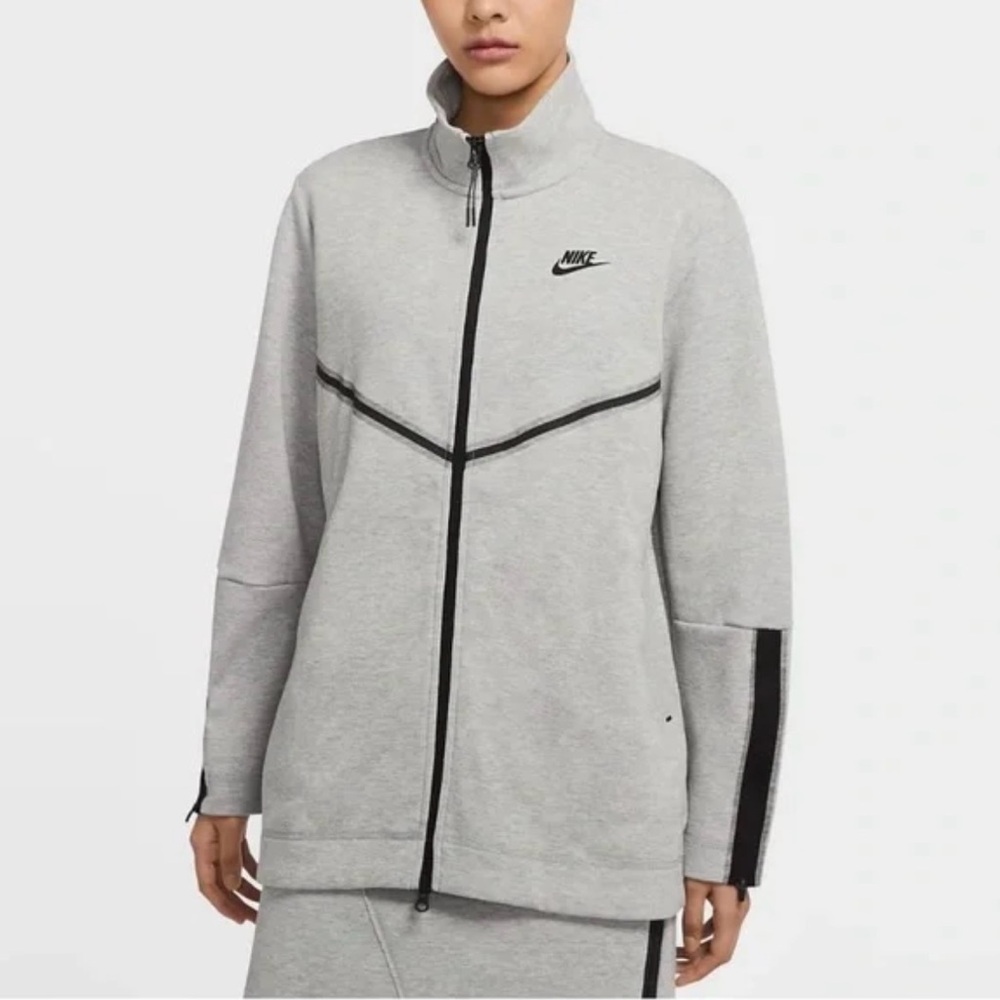 NWT Women's Nike Sportswear Tech Fleece‎ Full Zip Jacket Gray